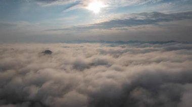 Libo County, Guizhou, Çin 'deki kırsal manzaranın hızlandırılmış görüntüleri