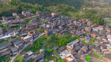 Kaili Şehri, Guizhou Eyaleti, Çin 'deki çeşitli manzaraların hızlandırılmış fotoğrafları