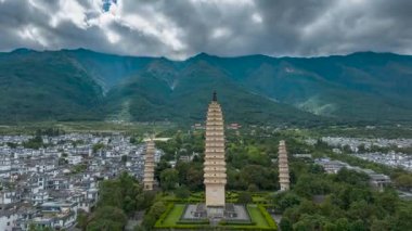 Dali, Yunnan, Çin 'de günbatımının hızlandırılmış hava görüntüleri