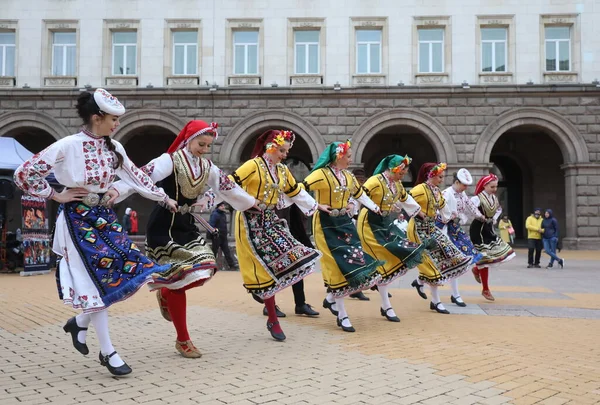 Sofia Bulgaria April 2021 People Traditional Folk Costumes Perform Bulgarian — Stock Photo, Image