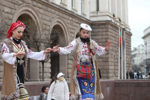 Sofia Bulgaria April 2021 People Traditional Folk Costumes Perform Bulgarian — Stock Photo, Image