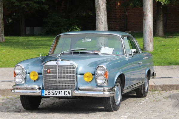 Sofía Bulgaria Junio 2021 Desfile Viejos Coches Retro Spring Retro — Foto de Stock