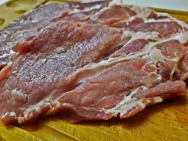 Slices Raw Pork Wooden Board Side View — Stock Photo, Image