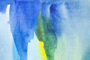 Kağıt dokusunda mavi ve yeşil suluboya, arkaplan tasarımı, elle boyanmış element