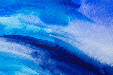 Kağıt dokusunda mavi suluboya, arkaplan tasarımı, elle boyanmış element