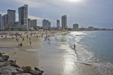 Fortaleza, Modern Şehir Skyline plajın yanında, Brezilya, Güney Amerika