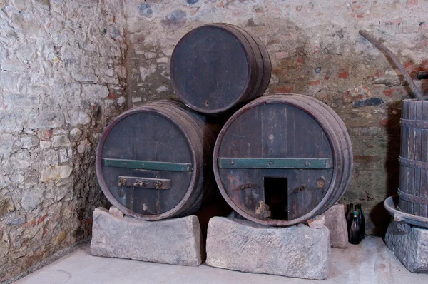 Three old casks — Stock Photo, Image