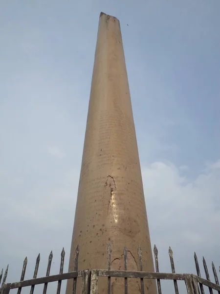 Kotla Feroz Shah, Delhi, Hindistan 'daki Antik Ashokan Sütunu