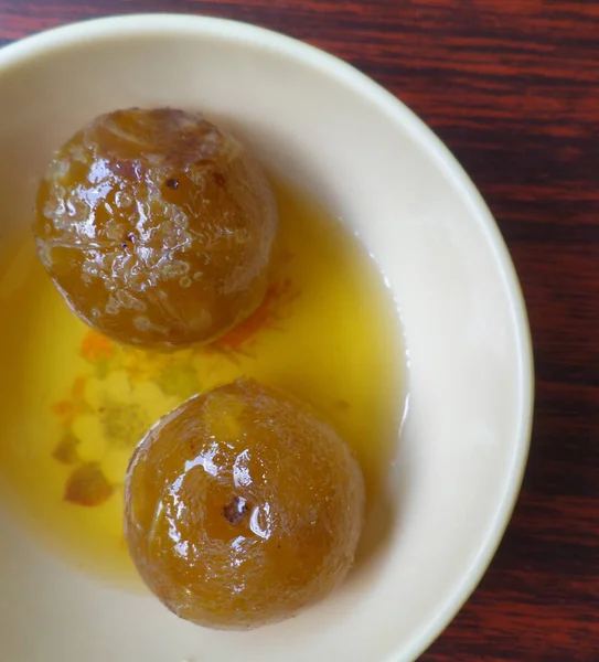 Amla Murabba, kapat.