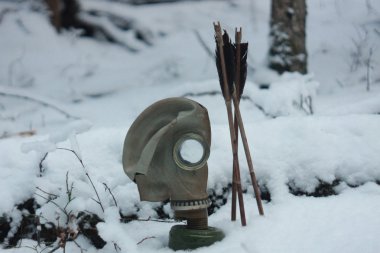 STALKER ormandaki bir gasmask içinde