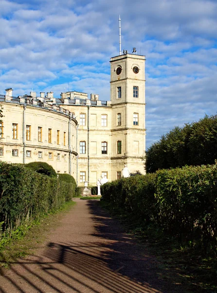 Gatchina Pavlovsk sarayda özel avlunun manzarasını