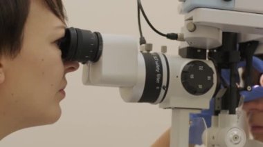 Seçici Lazer Trabeküloplasti. Göz hastalıklarının genel teşhisi. Oftalmoloji gonioskopi lensi