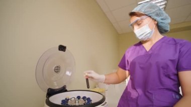 Spor tabanlarını desteklemek için ayak basıncını ölçüyorum. Adım taramasıyla poziyon ve denge analizi