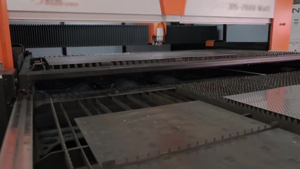 Grande Folha Lâminas Aço Inoxidável Fora Máquina Corte Laser Metal — Vídeo de Stock