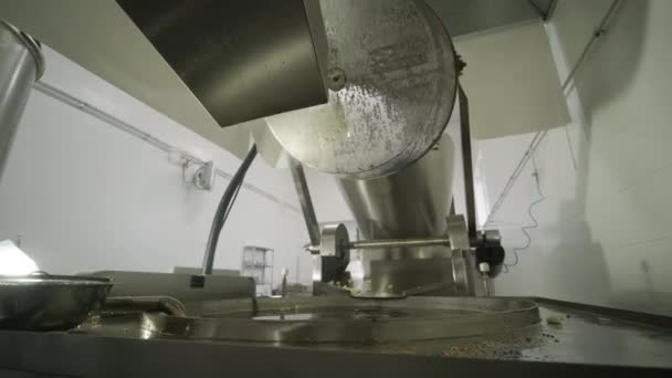 Production Croustilles Collations Machine Frire Industrielle Les Croustilles Sont Frites — Video