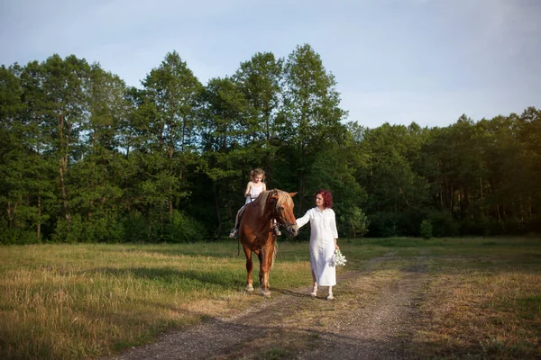 Mother Daughter Riding Horse Summertime — Stock Photo, Image