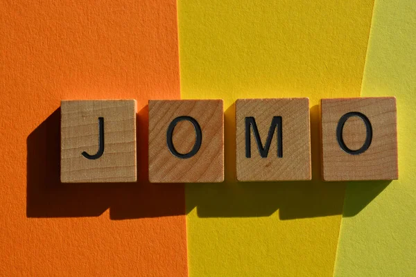 Jomo Acrónimo Joy Missing Out Letras Alfabeto Madera Aisladas Sobre — Foto de Stock