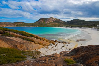 Hellfire Körfezi 'ndeki güzel sahil ve kıyı manzarası, Cape Le Grand National Park, Esperance, WA yakınlarında. Avusturalya