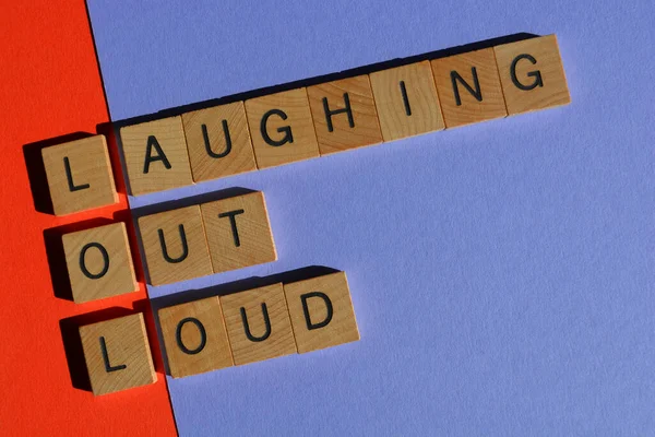 Lol Skrót Laughing Out Głośno Drewnianymi Literami Alfabetu Wyodrębnionymi Kolorowym — Zdjęcie stockowe