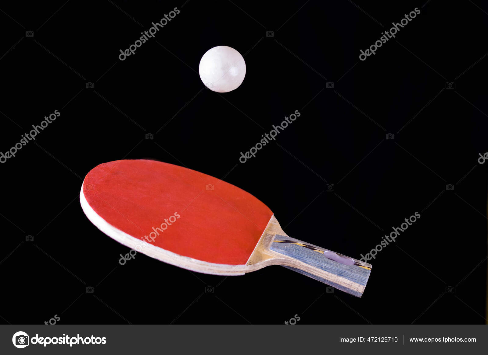 Illustration de Raquette Ping Pong Rouge Moment Lancer Balle Une