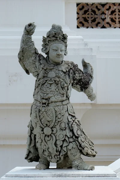 Китайская каменная статуя в китайском храме — стоковое фото