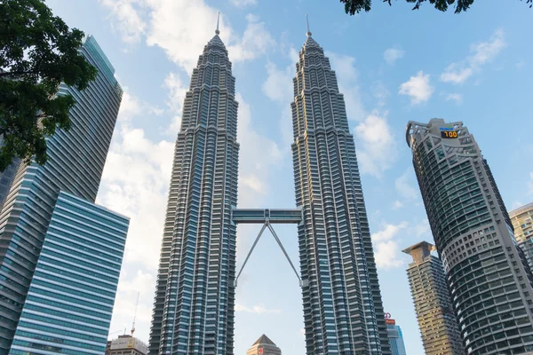 KUALA LUMPUR, MALAYSIA - 29 февраля: Petronas twin towers durin — стоковое фото