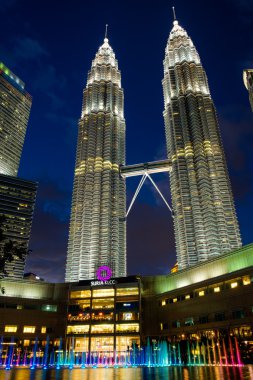 Kuala Lumpur, Malezya - 29 Şubat: Petronas ikiz kuleleri ve c