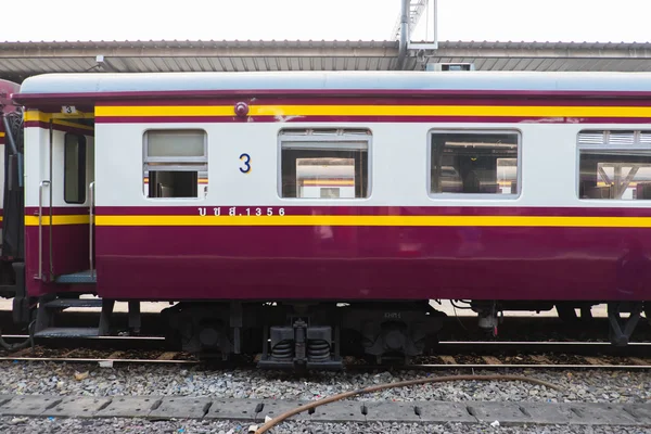 Tayland Hua Lamphong istasyonunda eski tren Park