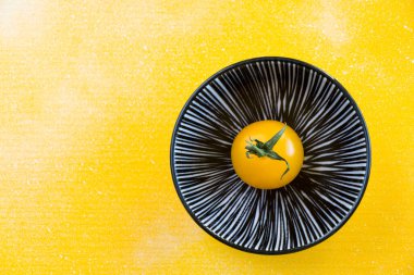 Sarı kiraz domatesleri, yüksek açılı gıda arka planı, sebze