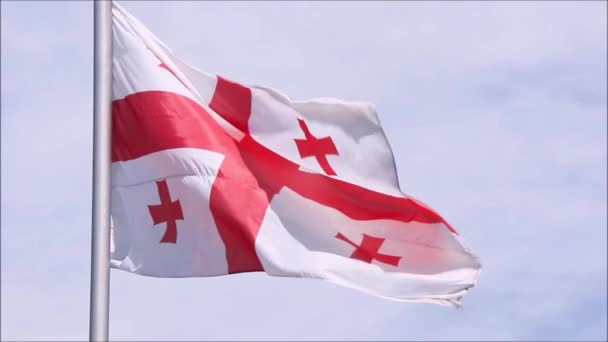 Bandera Georgia Cielo Azul Viento Bandera Movimiento Luz Solar Video — Vídeos de Stock