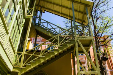 Gürcistan 'ın başkenti Tiflis' teki Gudiashvili meydanı..