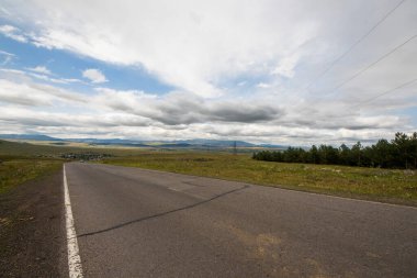 Gürcistan 'daki otoban ve yol manzarası, seyahat fotoğrafları