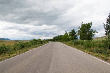 Gürcistan 'daki otoban ve yol manzarası, seyahat fotoğrafları
