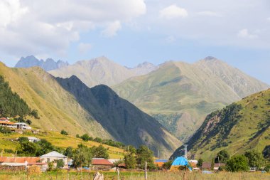 Gürcistan 'ın Achkhoti kentindeki eski ünlü köy, Gürcistan' a gidiyor.