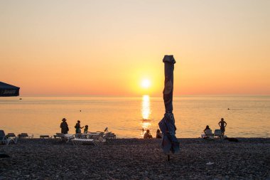 Karadeniz 'deki plaj, Gonio, Georgia. Gün batımında deniz manzarası.