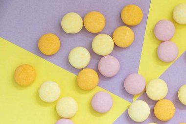 Renkli arka planda şeker, güzel duvar kağıdı.