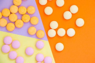 Renkli arka planda şeker, güzel duvar kağıdı.