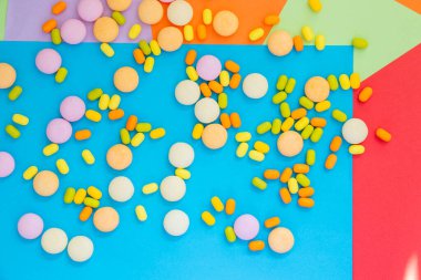 Renkli arka planda şeker, güzel duvar kağıdı.