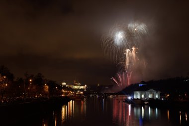 Yeni yıl havai fişek Prag, Çek Cumhuriyeti