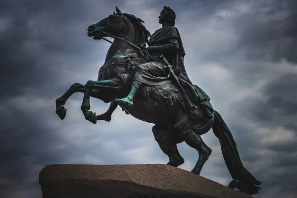 Cavaleiro Bronze Monumento Pedro Grande — Fotografia de Stock