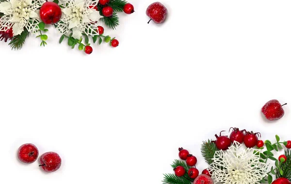 Weihnachtsdekoration Rahmen Aus Weißen Durchbrochenen Blumen Weihnachtsstern Zweig Weihnachtsbaum Rote — Stockfoto