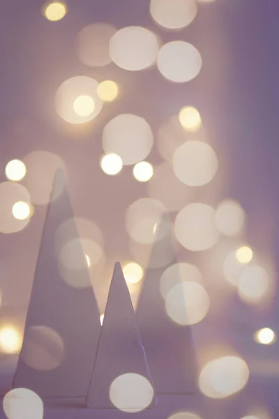 Rozmazané Prázdninové Pozadí Vánoční Stromky Bokeh Věnec Světla — Stock fotografie