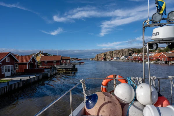 A beautiful fishing village on the Swedish Atlantic coast. Picture from Hamburgsund, Vastra Gotaland county, Sweden — Stock Photo, Image