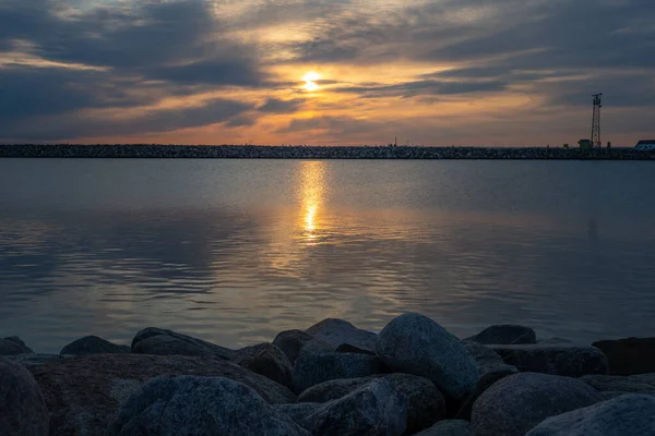 Vacker solnedgång över havet. Bild från Malmö, Sverige — Stockfoto