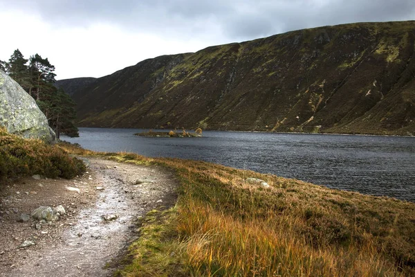 Camino Alrededor Loch Muick Royal Deeside Ballater Aberdeenshire Escocia Reino — Foto de Stock