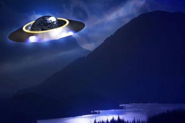 Gökyüzünde UFO var. Tanımlanamayan Uçan Nesne.
