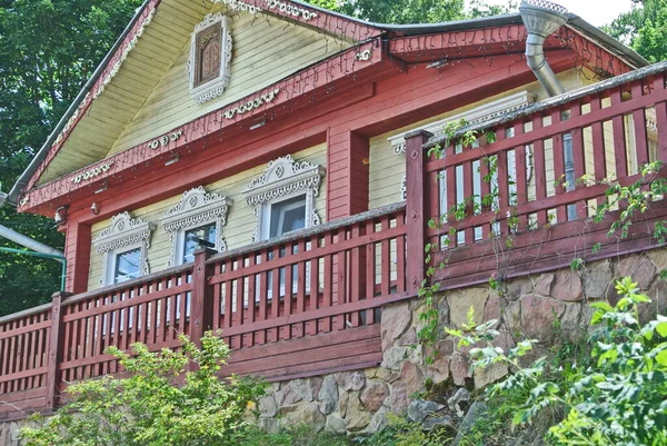 Eski Volga tüccarlarının Ples şehrinin dar sokakları. Rusya 'nın Altın Yüzüğü. Turistlerin ziyaret ettiği bir yer.
