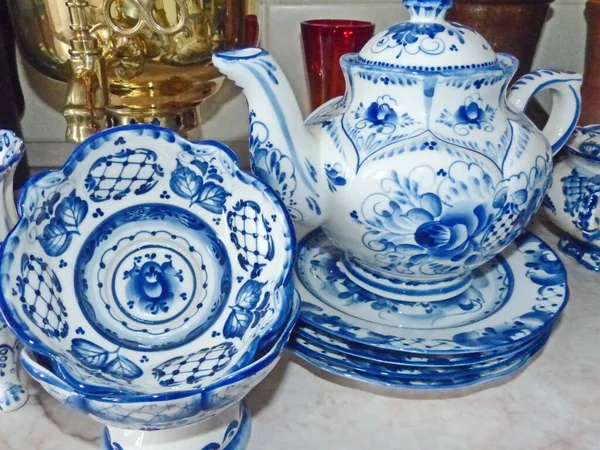 Servies Russische Traditionele Gzhel Stijl Gzhel Russische Folk Ambachtelijke Keramiek — Stockfoto