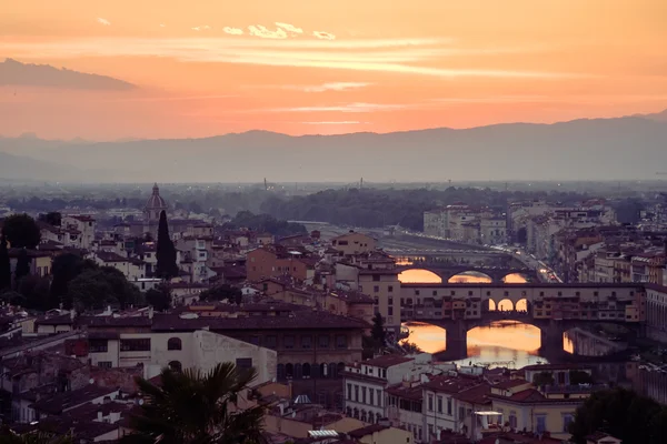 Veduta di Firenze e del fiume Arno — Foto Stock