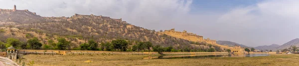 Uma Vista Panorâmica Extremo Sul Lago Maotha Jaipur Rajasthan Índia — Fotografia de Stock